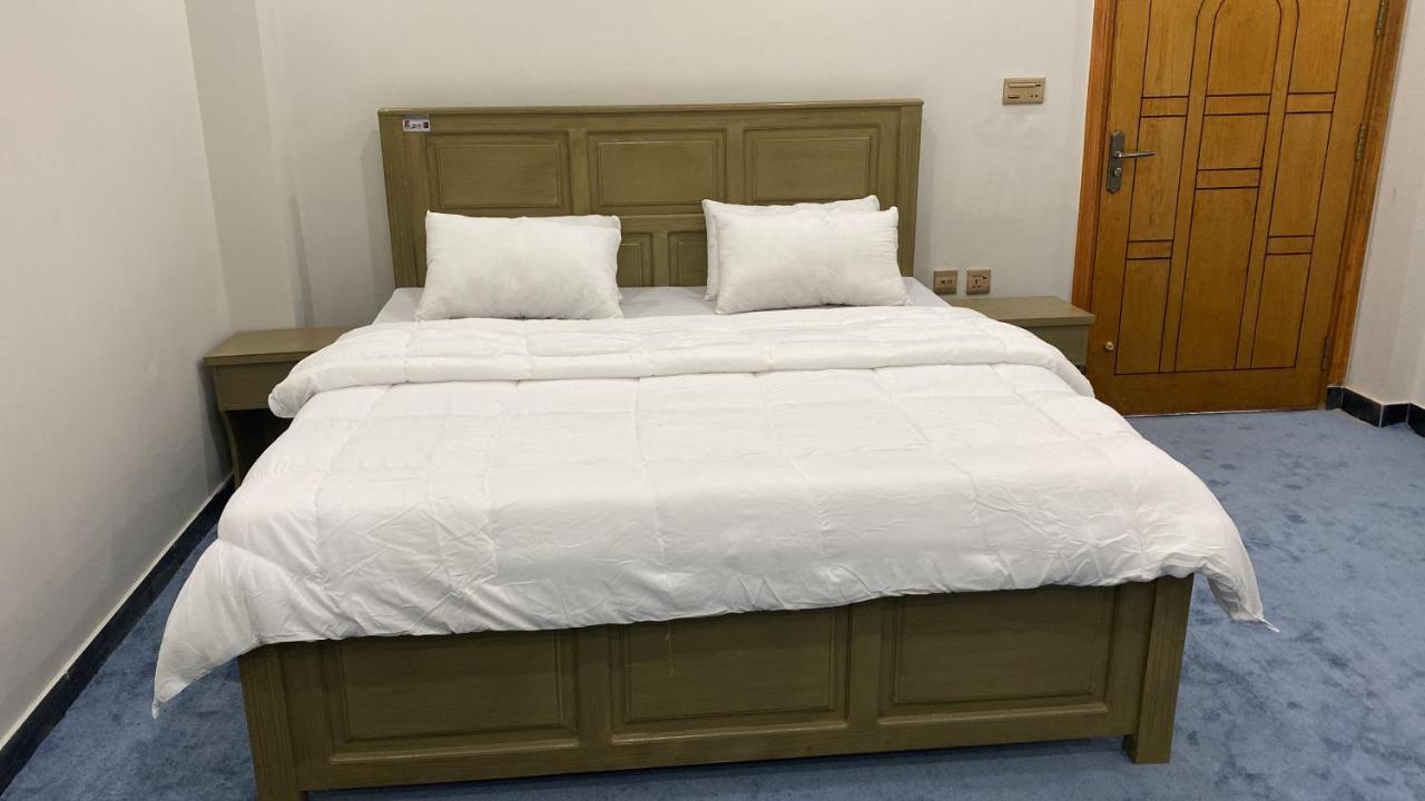 River Garden Hotel And Resort Наран Екстериор снимка